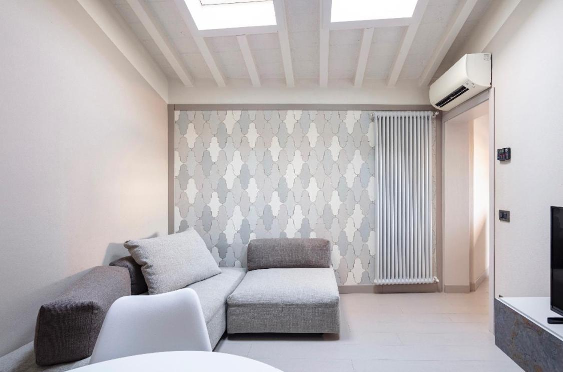 Maison Del Ducato “Cavour 24” Парма Екстериор снимка